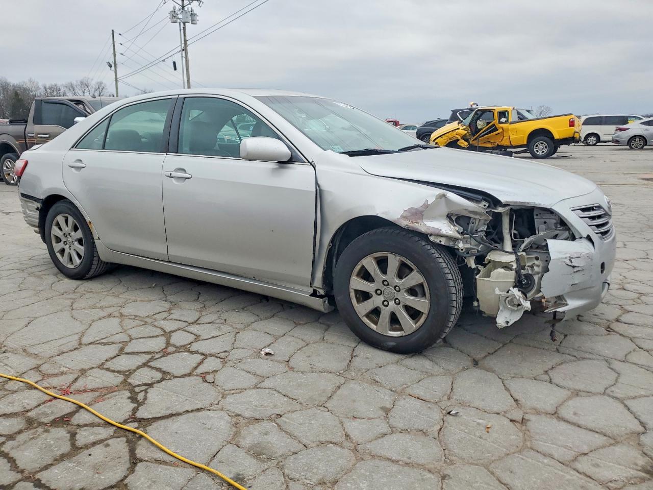 2008 TOYOTA CAMRY LE photo 4