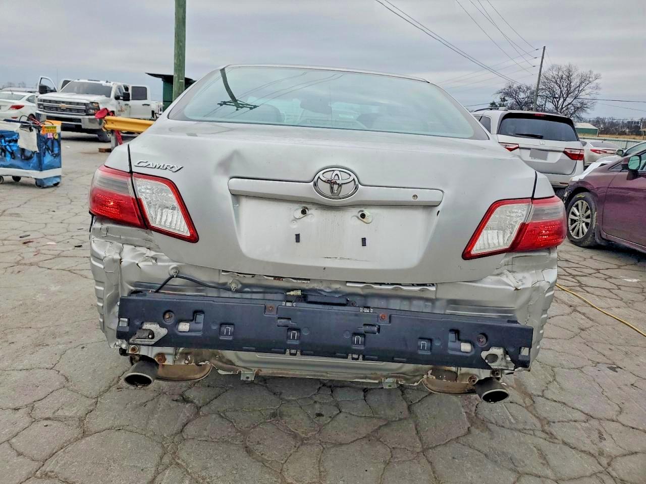 2008 TOYOTA CAMRY LE photo 6