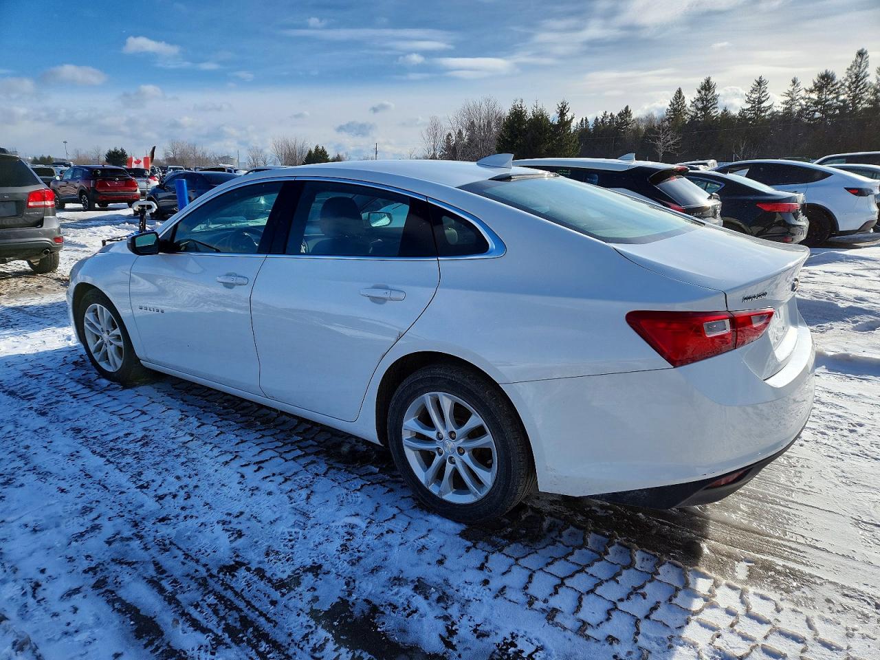 2018 CHEVROLET MALIBU LT photo 2
