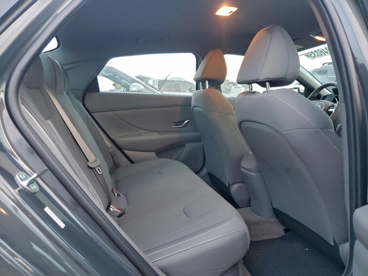 2023 HYUNDAI ELANTRA BLUE photo 28