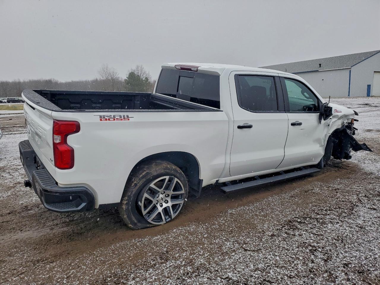 2020 CHEVROLET SILVERADO K1500 LT TRAIL BOSS photo 3