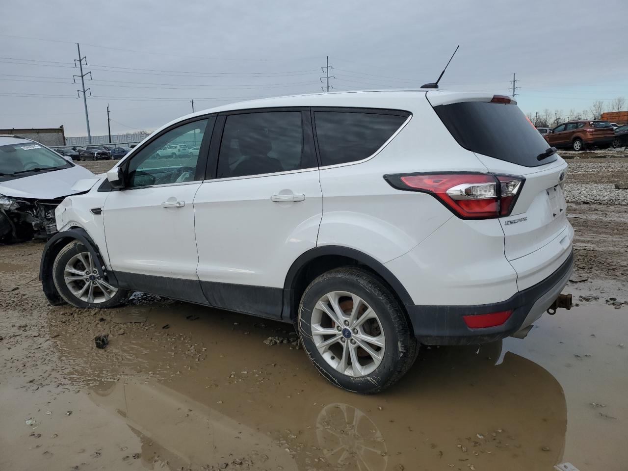 2017 FORD ESCAPE SE photo 3