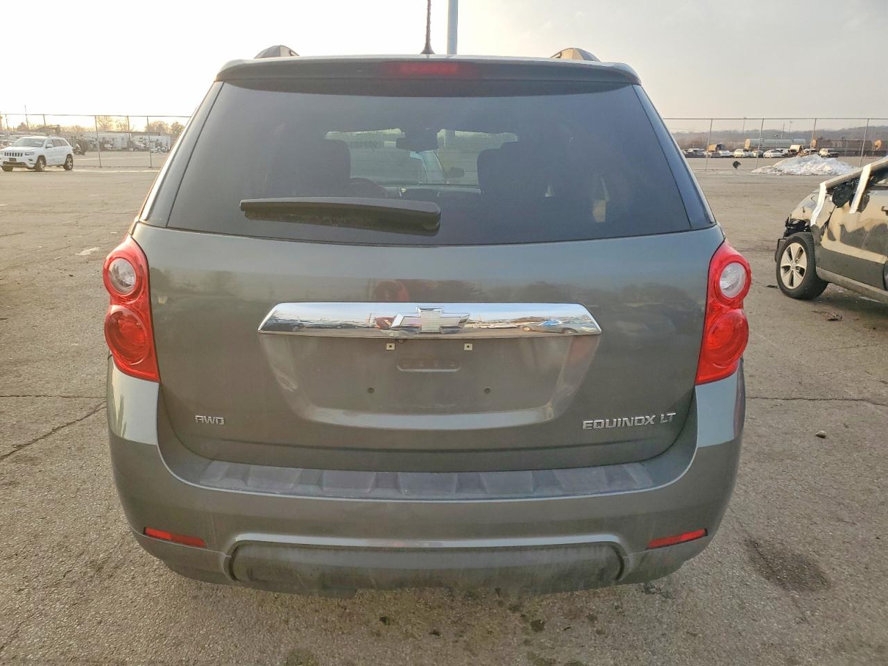 2013 CHEVROLET EQUINOX LT photo 6