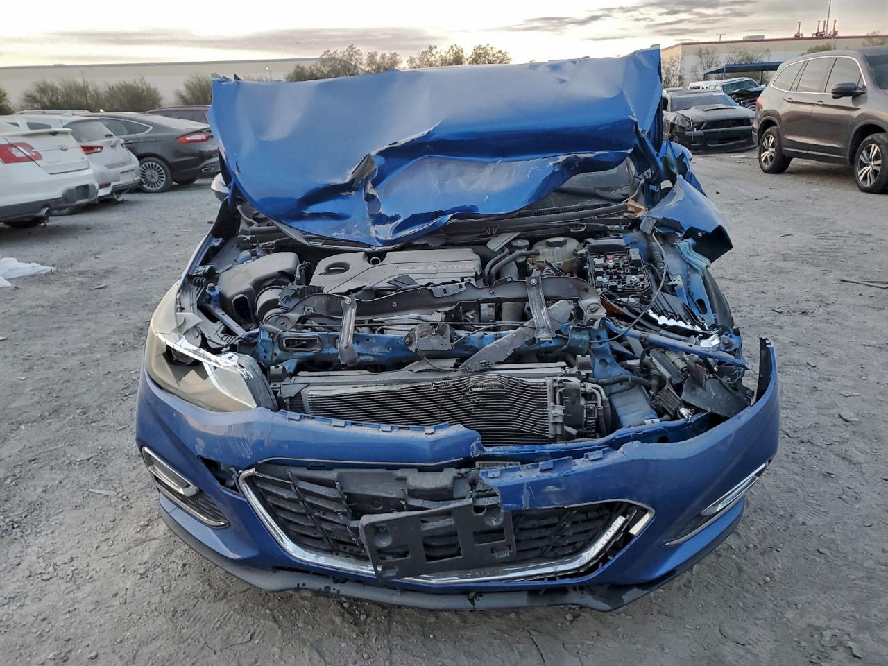 2017 CHEVROLET CRUZE PREMIER photo 5