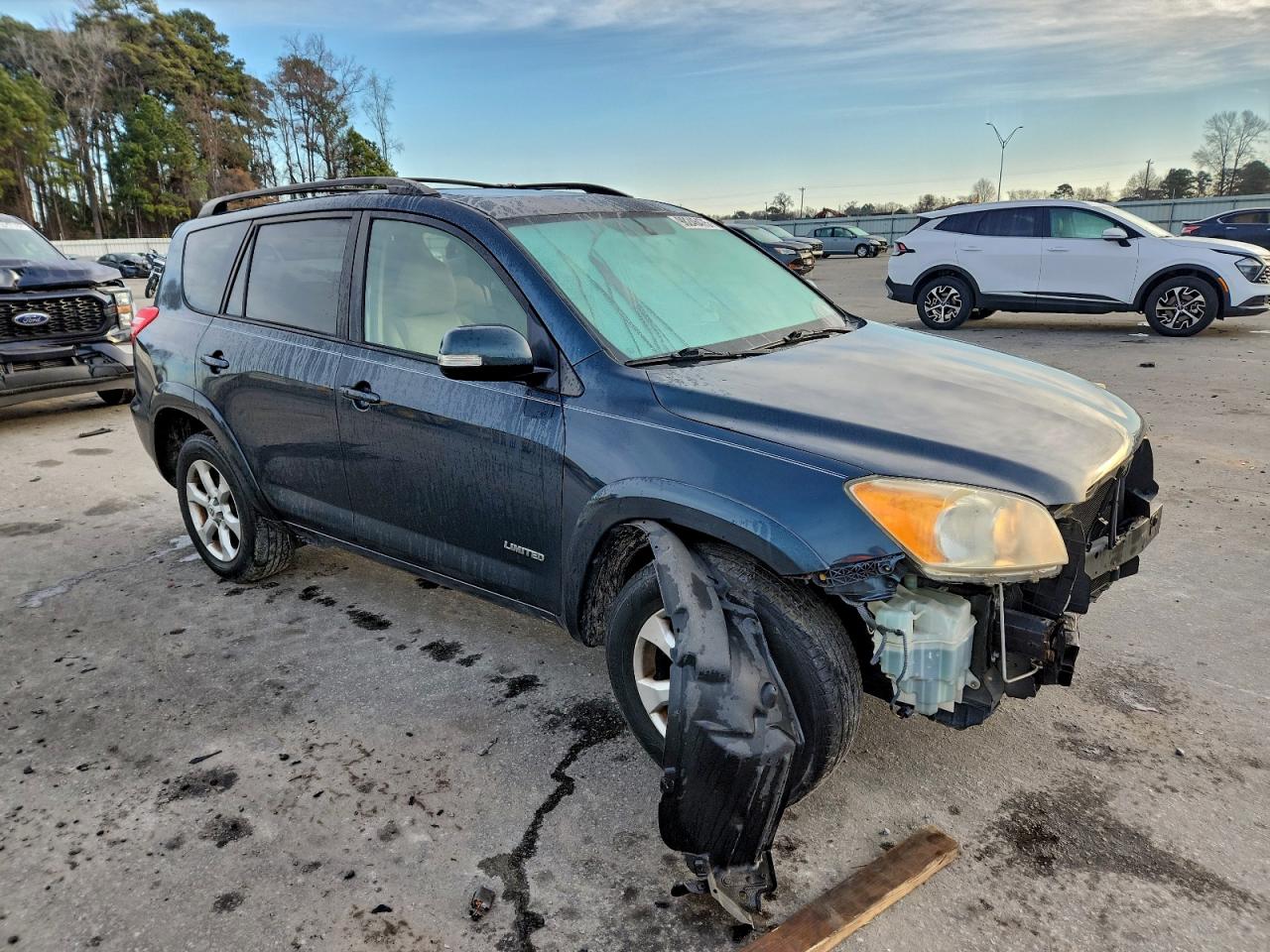 2010 TOYOTA RAV4 LIMITED photo 4