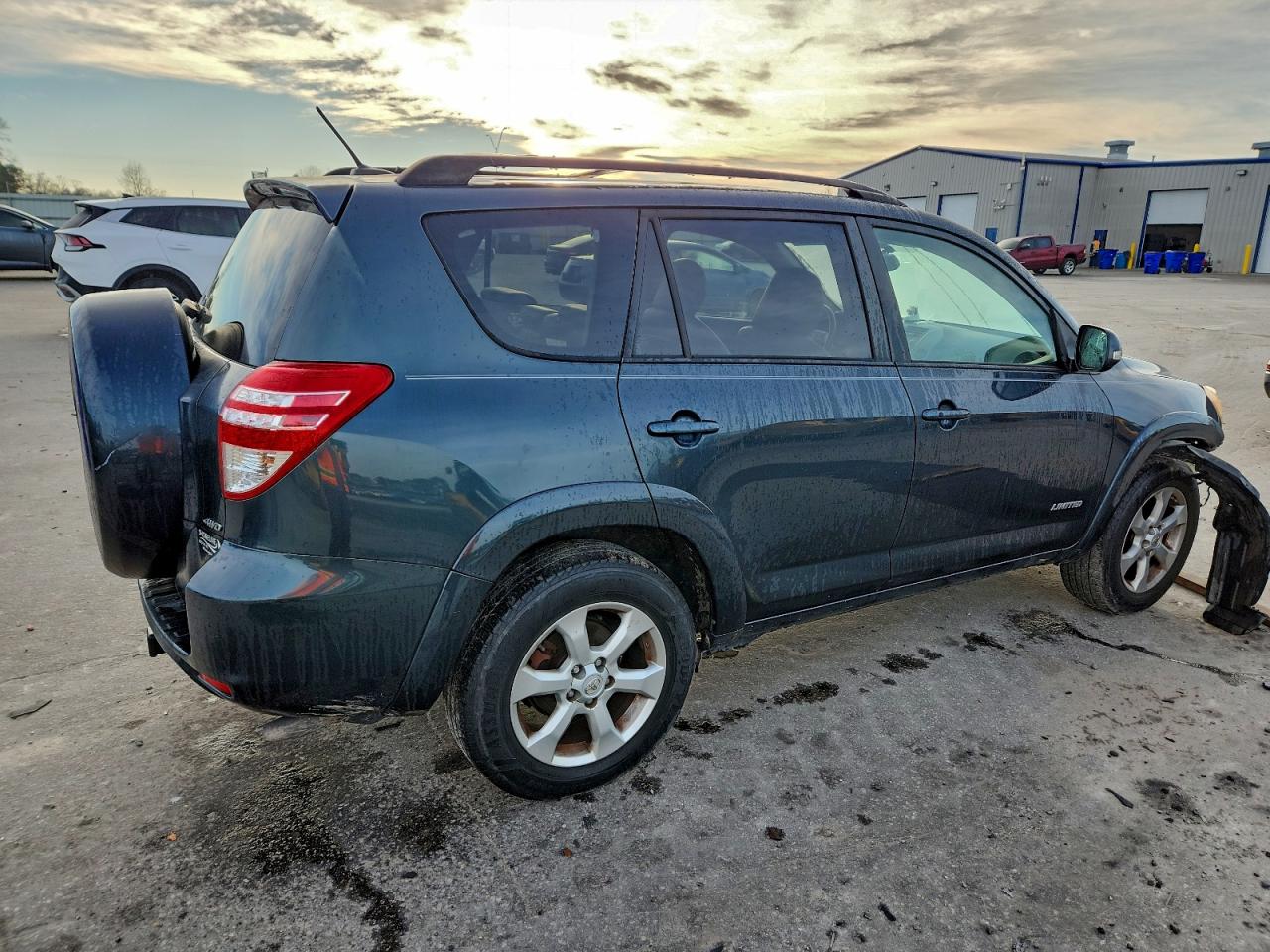 2010 TOYOTA RAV4 LIMITED photo 3