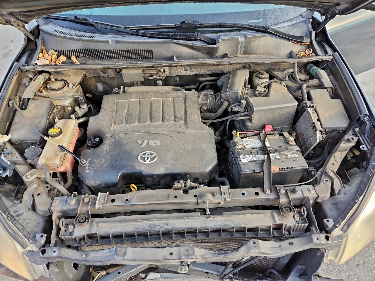 2010 TOYOTA RAV4 LIMITED photo 11