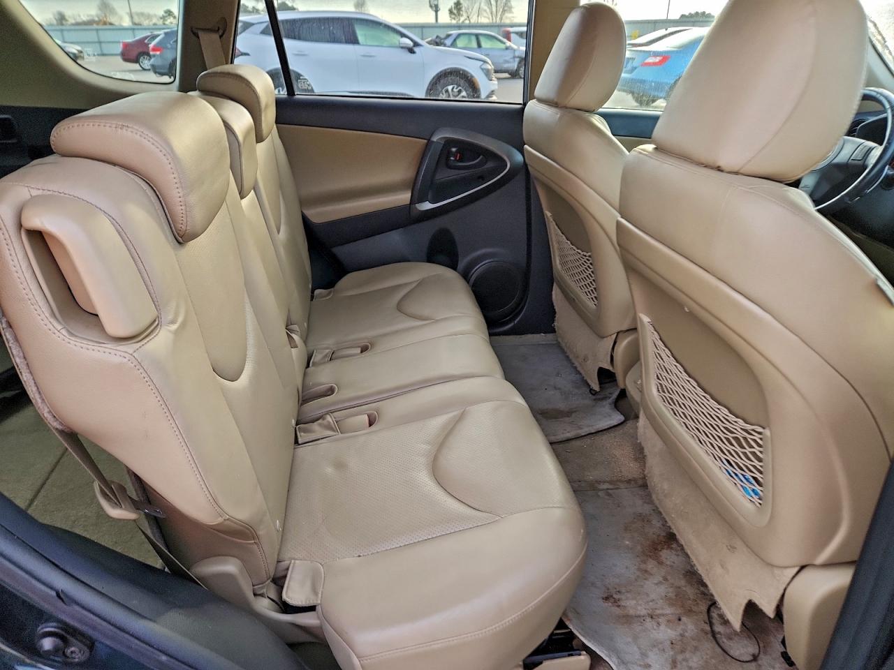 2010 TOYOTA RAV4 LIMITED photo 10
