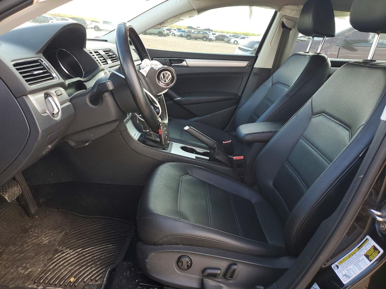 2019 VOLKSWAGEN PASSAT WOLFSBURG photo 7