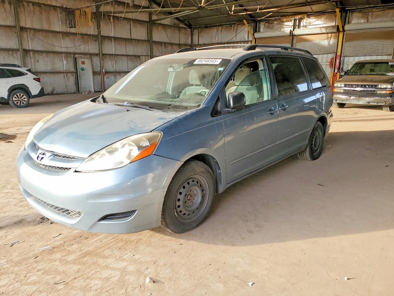 2009 TOYOTA SIENNA