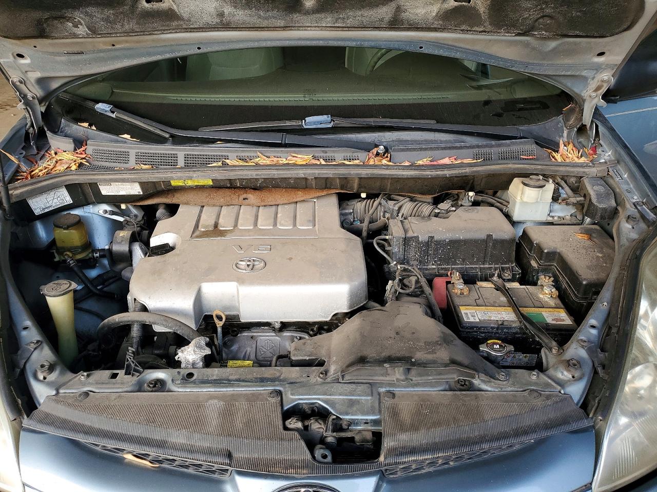 2009 TOYOTA SIENNA CE photo 12