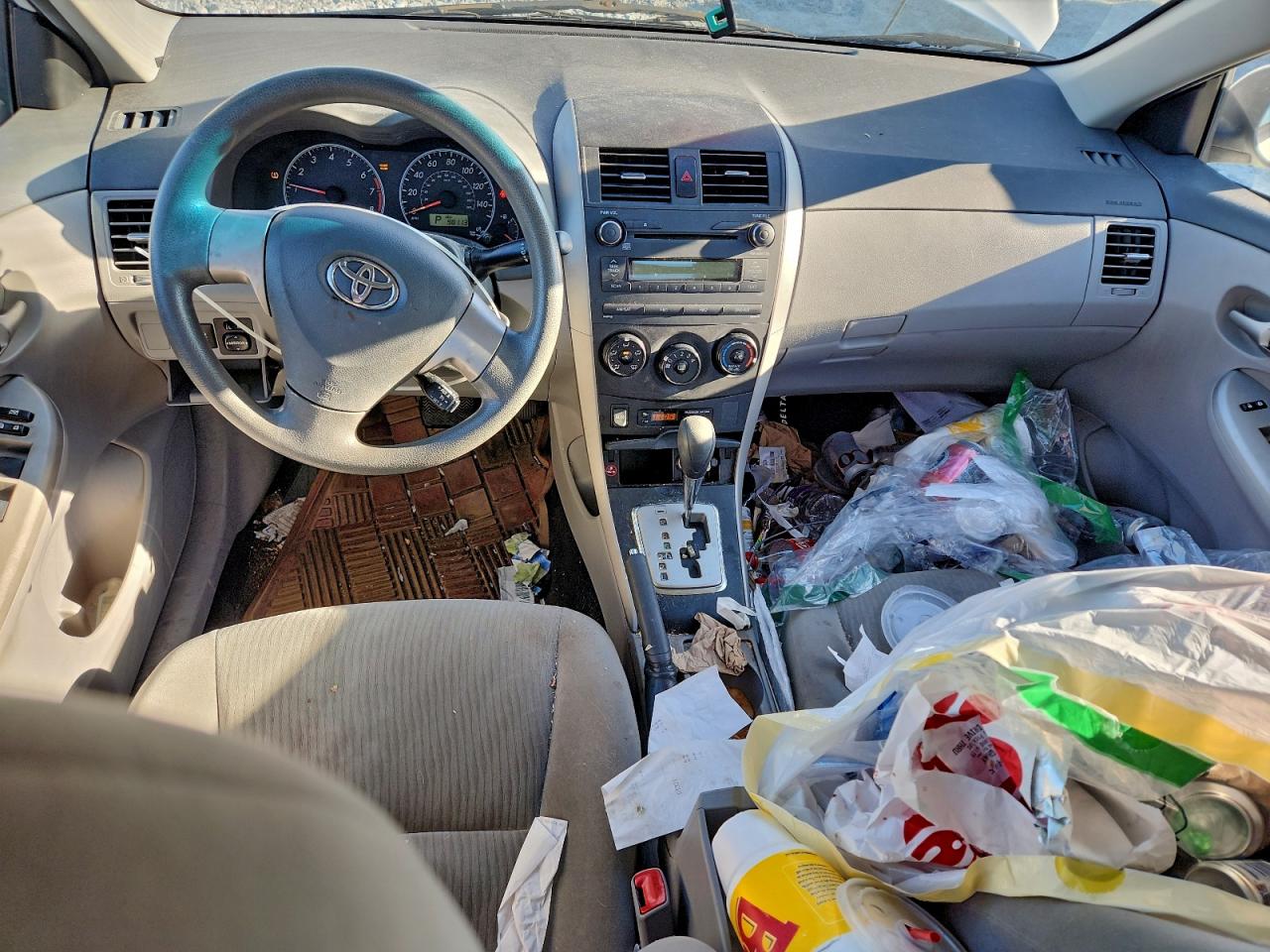 2010 TOYOTA COROLLA BASE photo 8