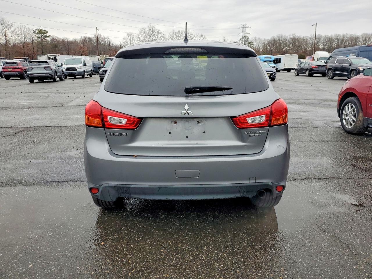 2015 MITSUBISHI OUTLANDER SPORT ES photo 16