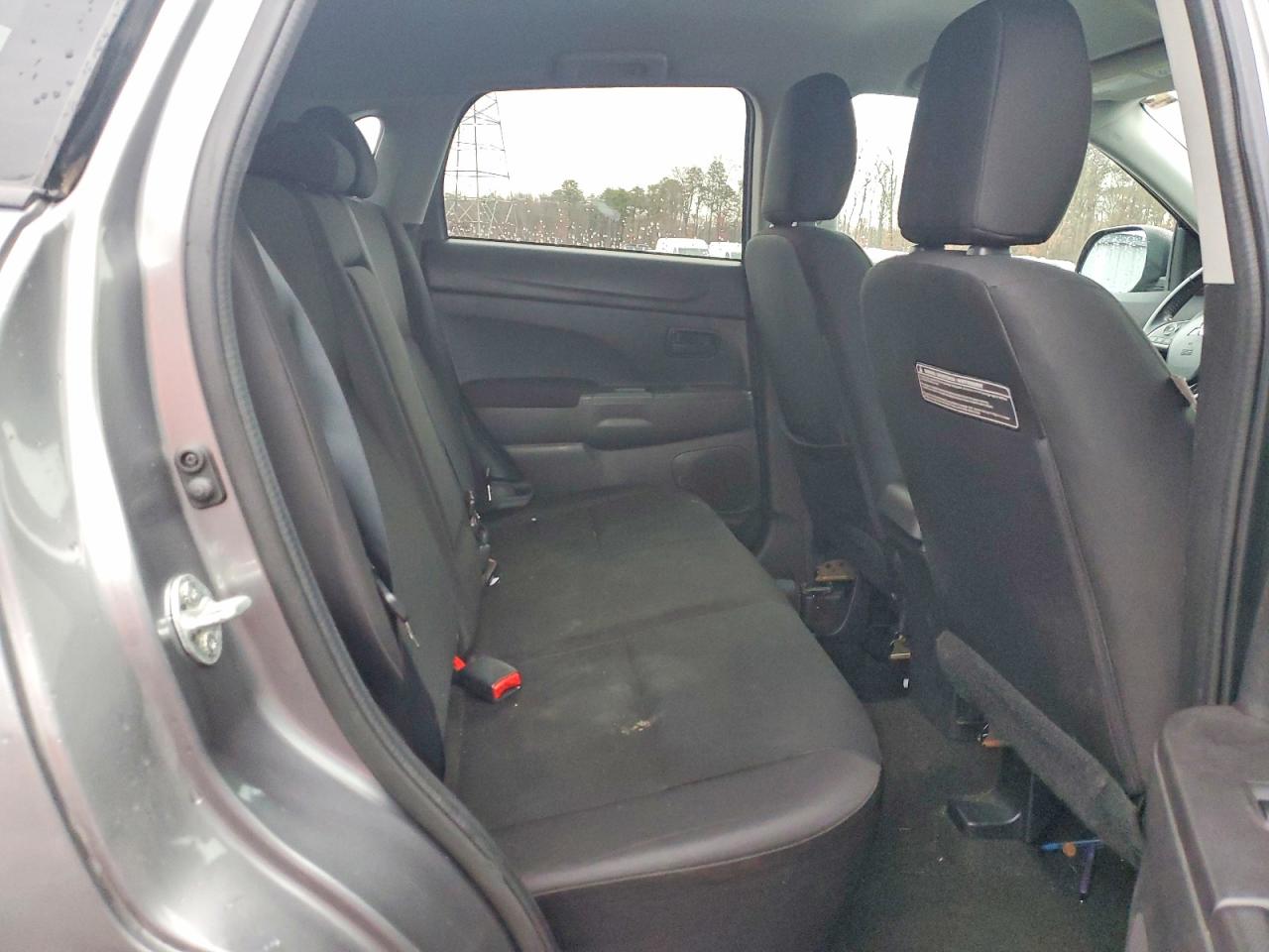 2015 MITSUBISHI OUTLANDER SPORT ES photo 31