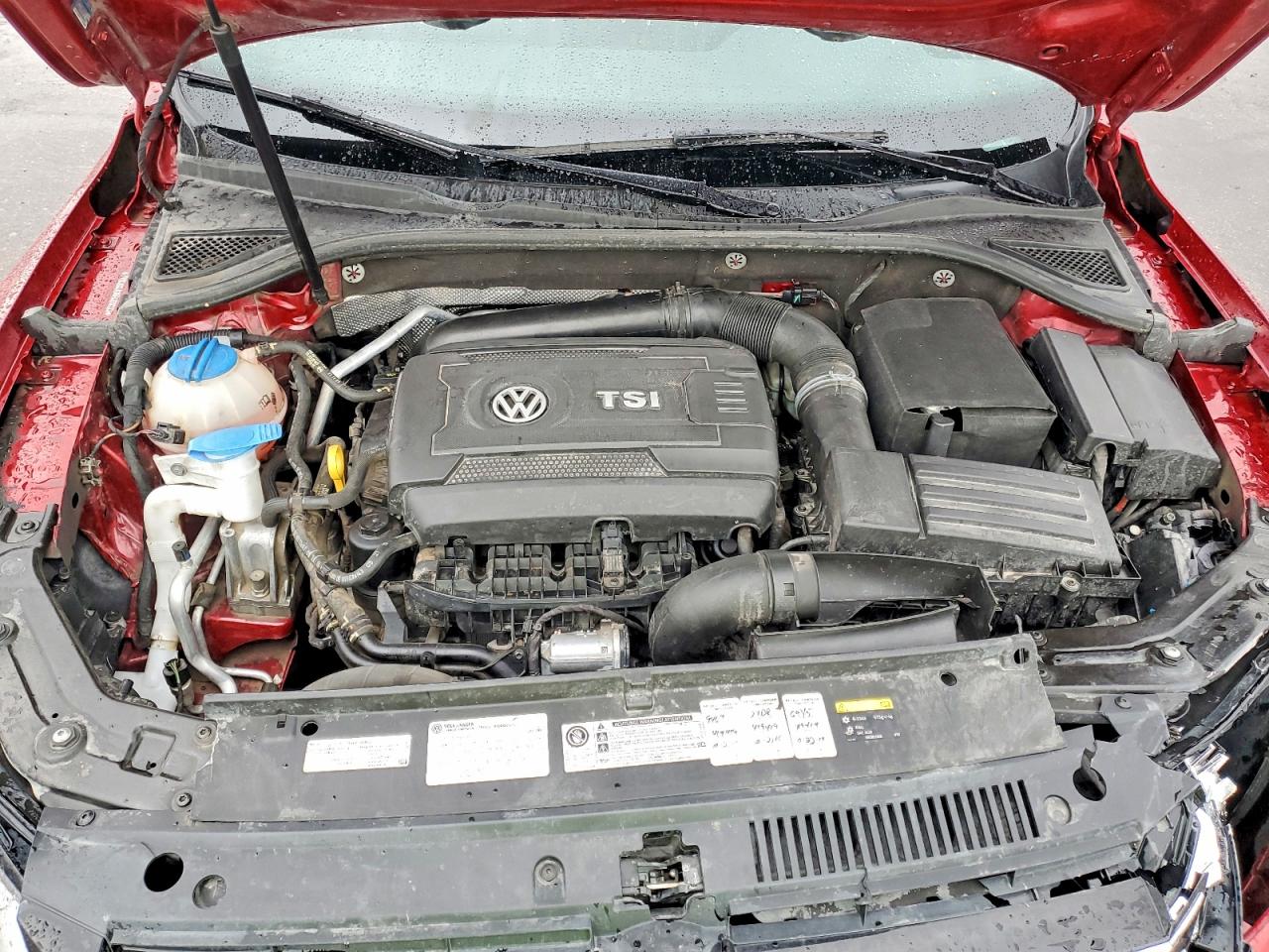 2015 VOLKSWAGEN PASSAT S photo 11