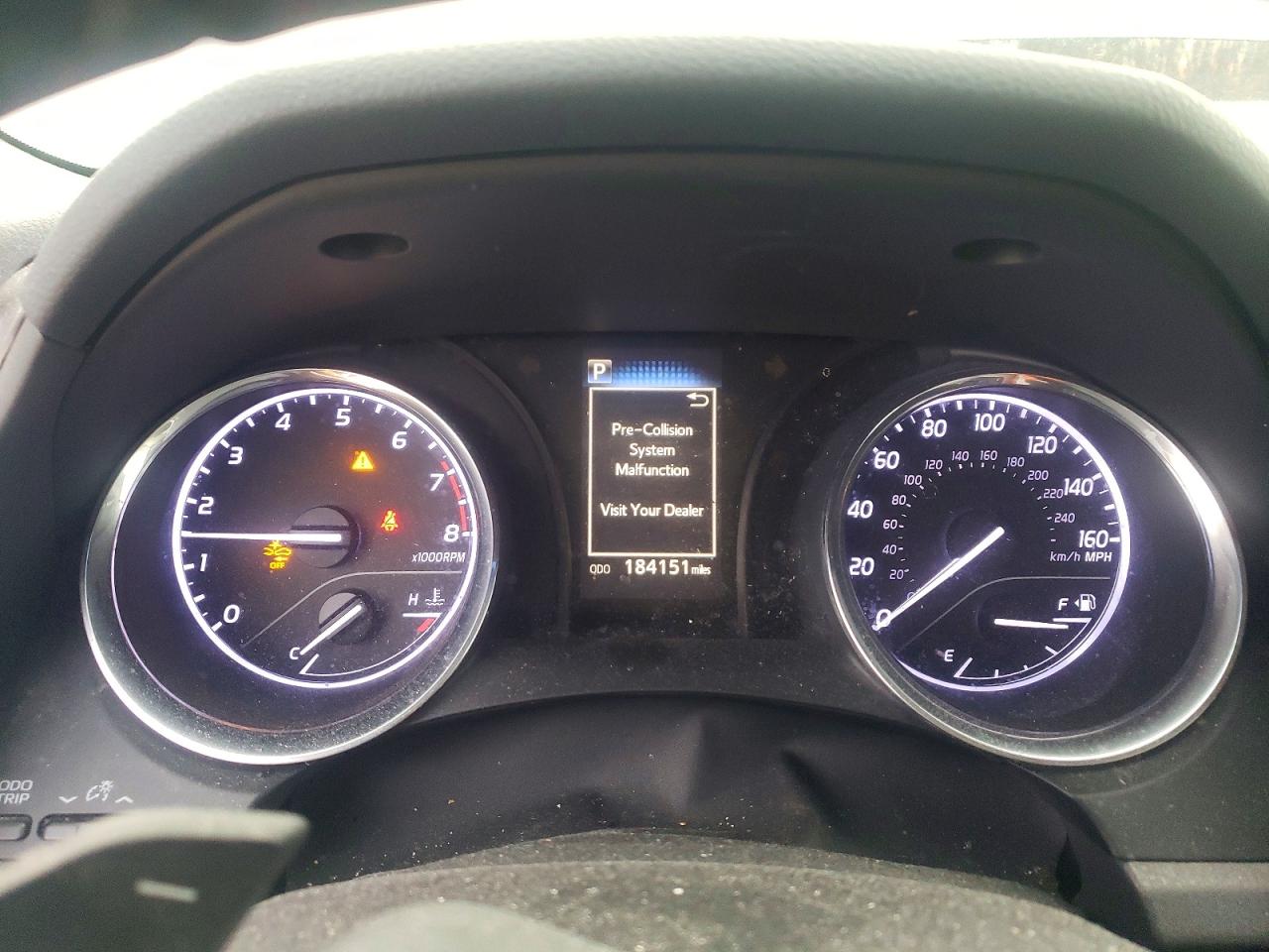 2019 TOYOTA CAMRY SE photo 9