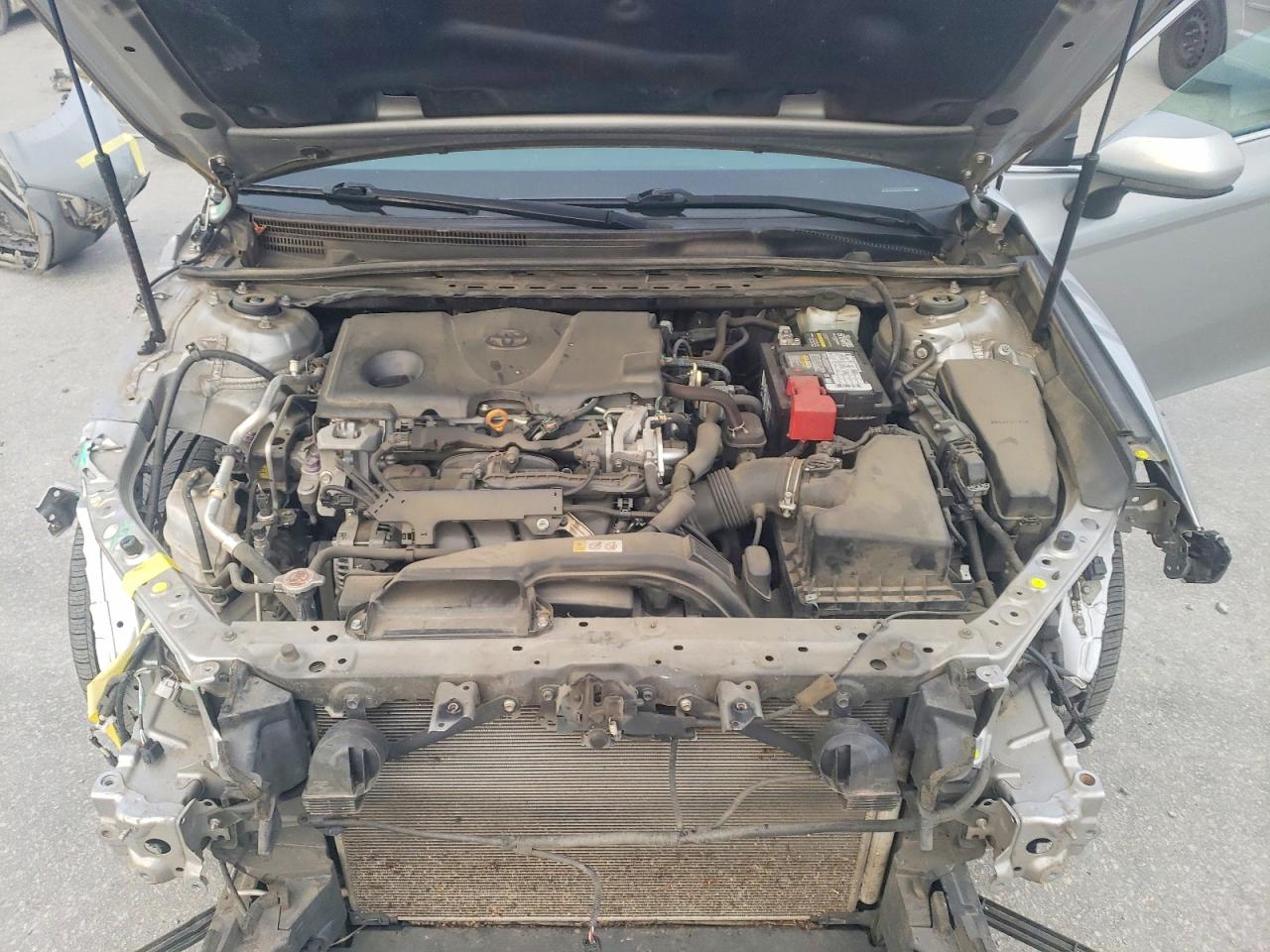 2019 TOYOTA CAMRY SE photo 11