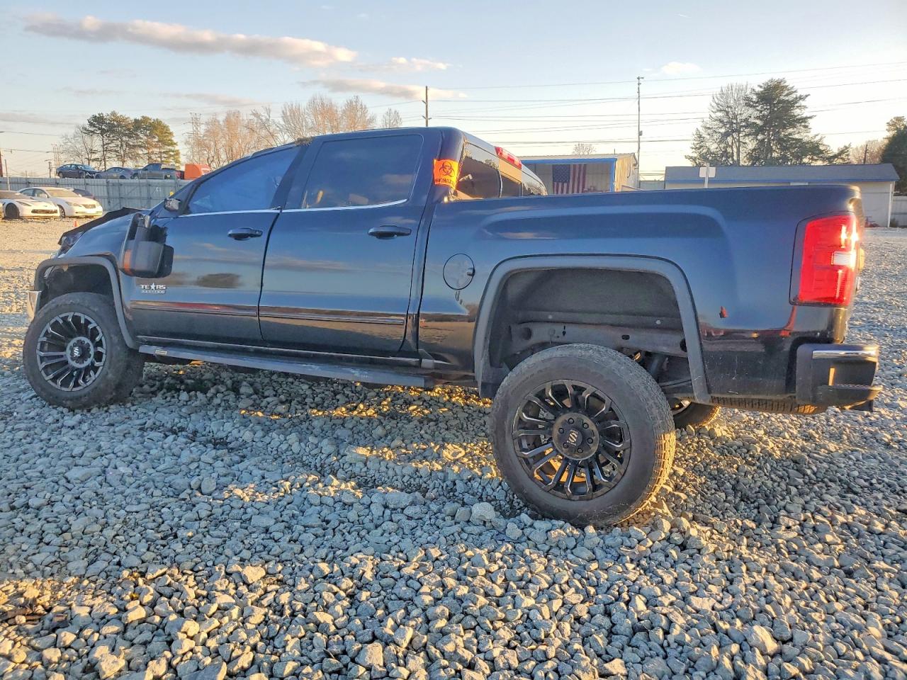 2015 GMC SIERRA K1500 SLE photo 2