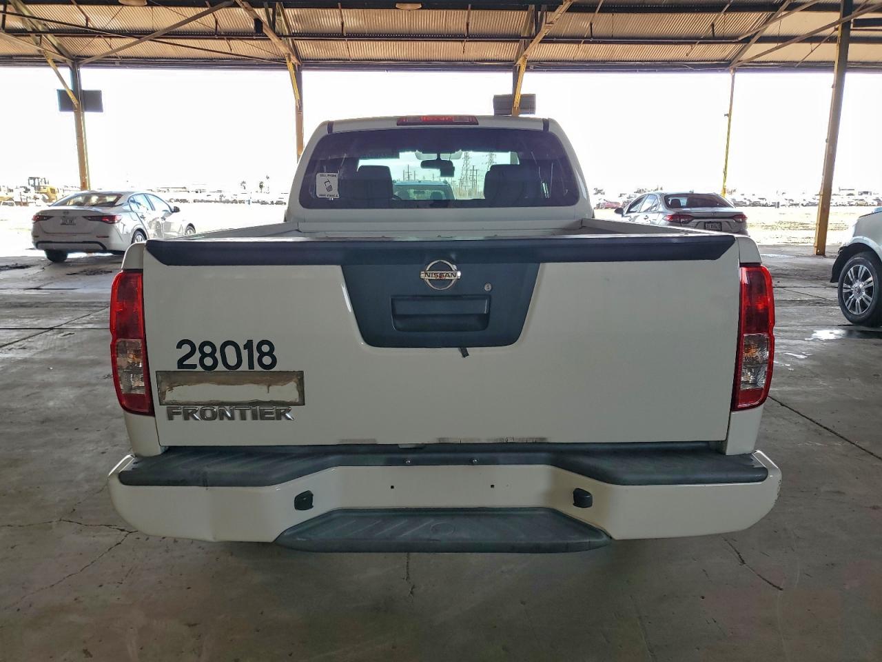 2018 NISSAN FRONTIER S photo 6