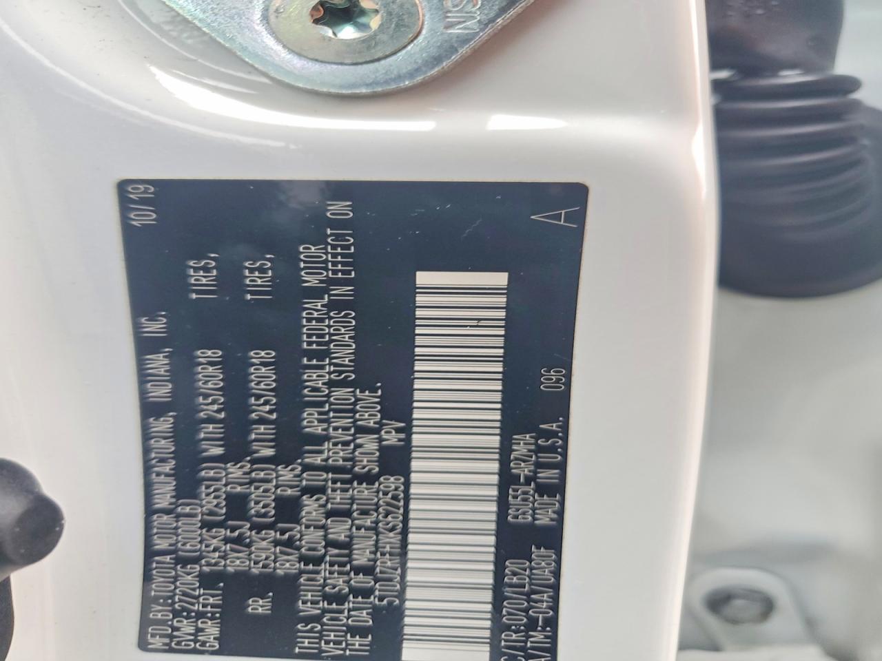 2019 TOYOTA HIGHLANDER SE photo 14