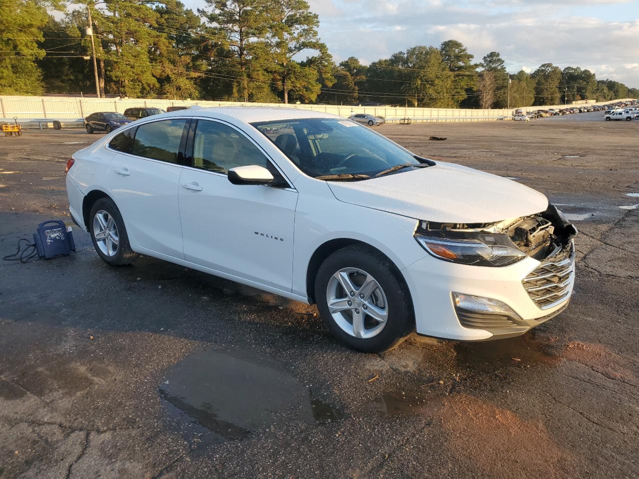 2024 CHEVROLET MALIBU photo 4