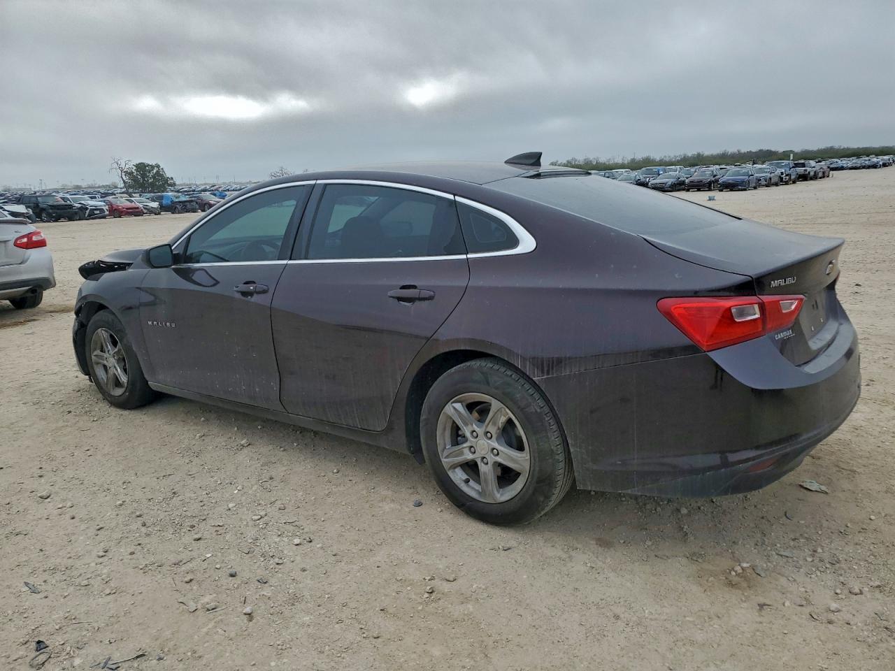 2020 CHEVROLET MALIBU LS photo 2