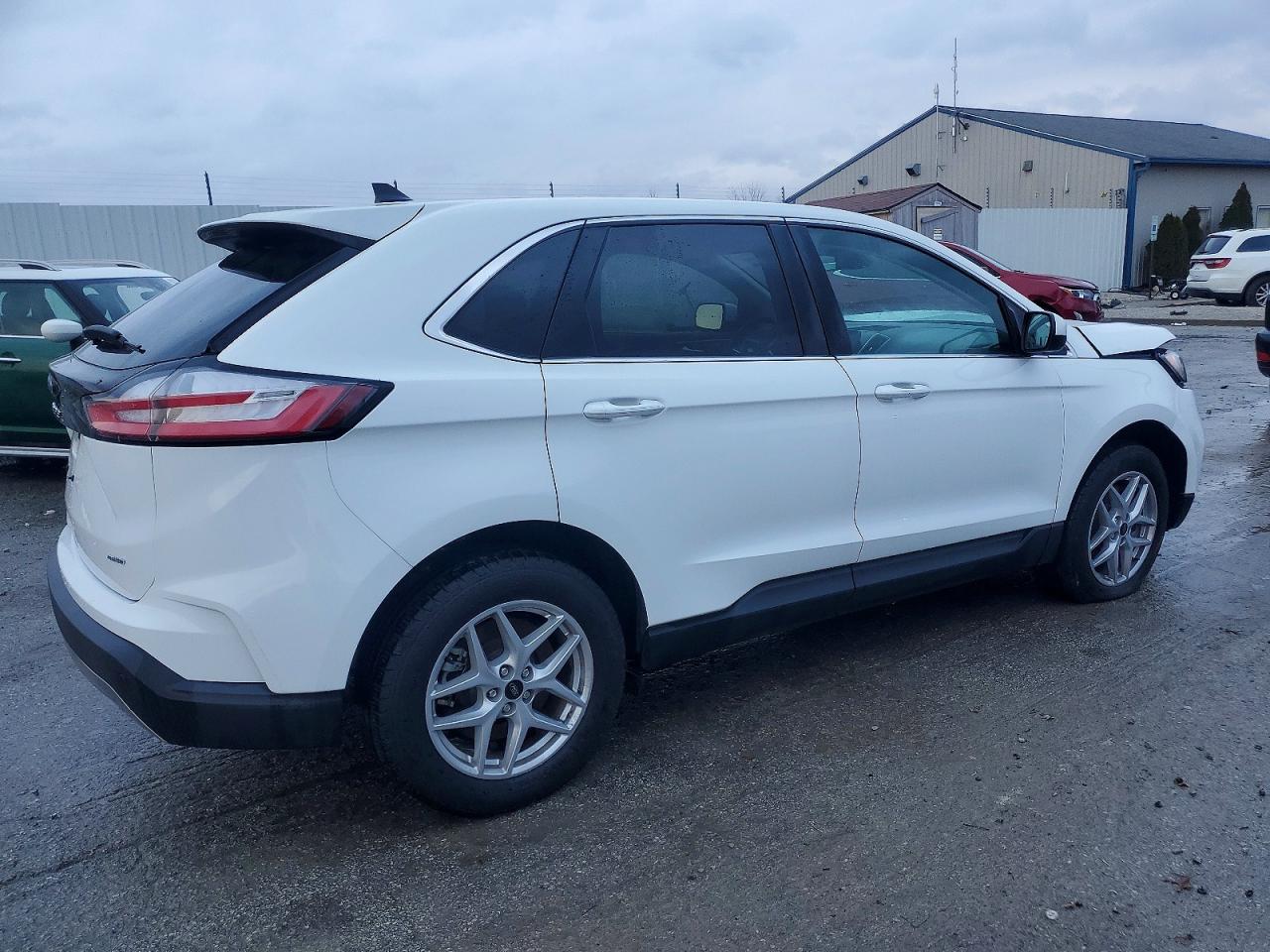 2024 FORD EDGE SEL photo 3