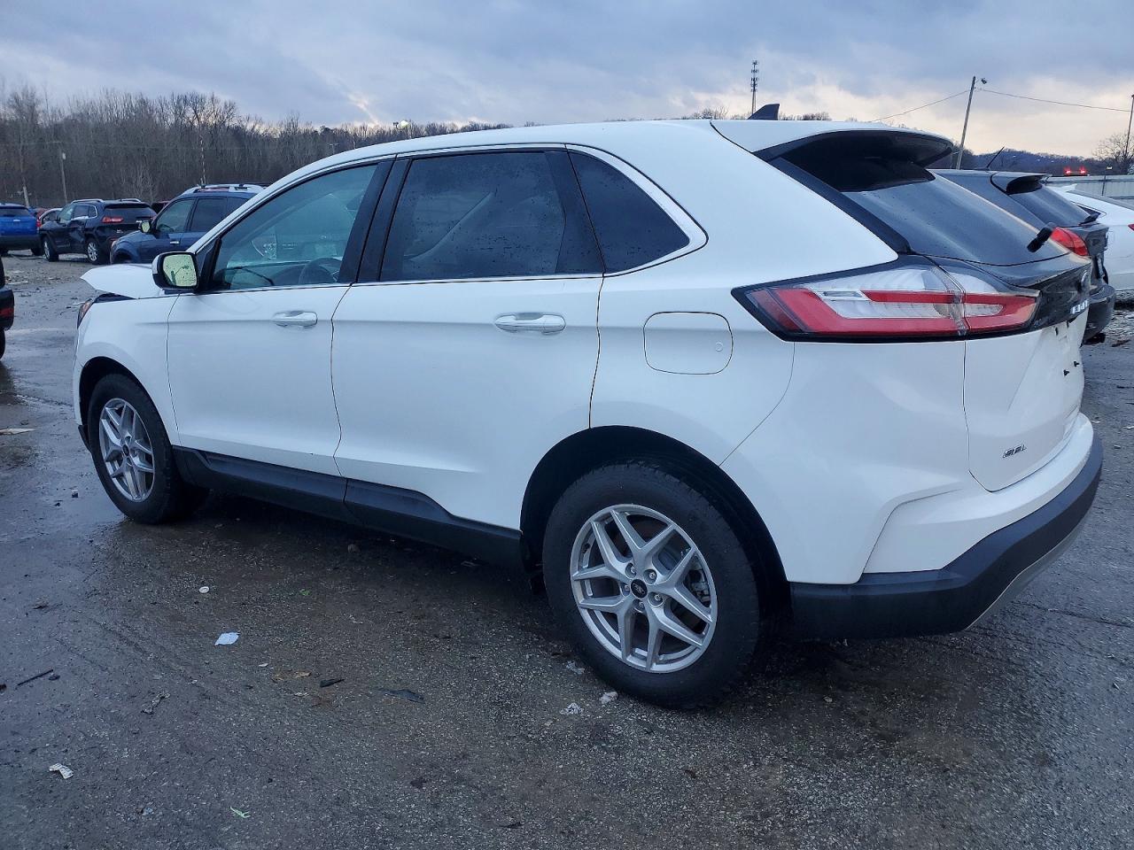 2024 FORD EDGE SEL photo 2