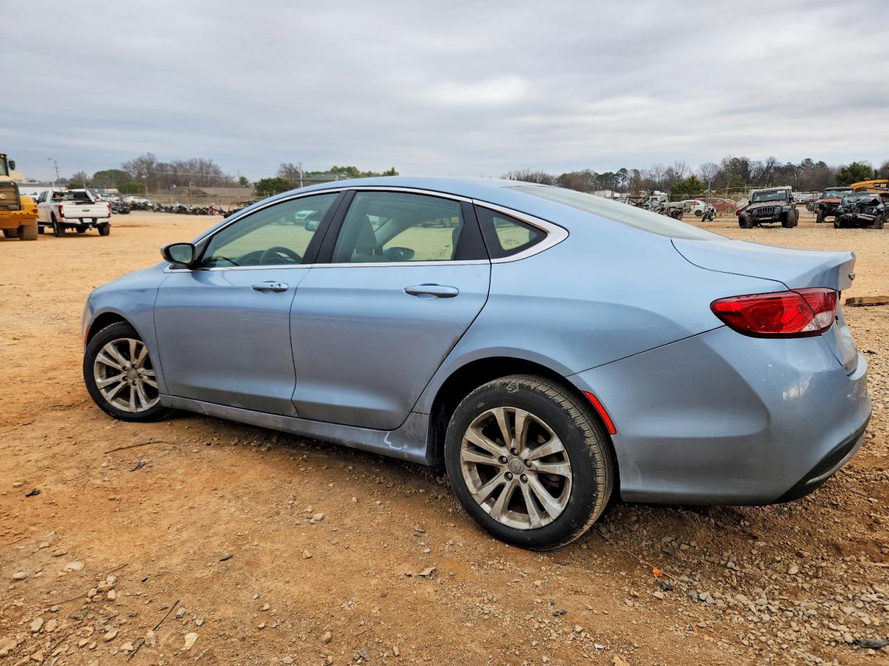 2015 CHRYSLER 200 LIMITED photo 2
