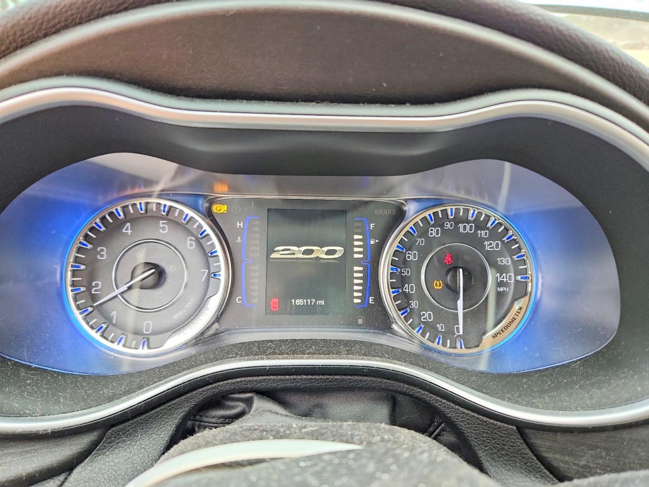 2015 CHRYSLER 200 LIMITED photo 9