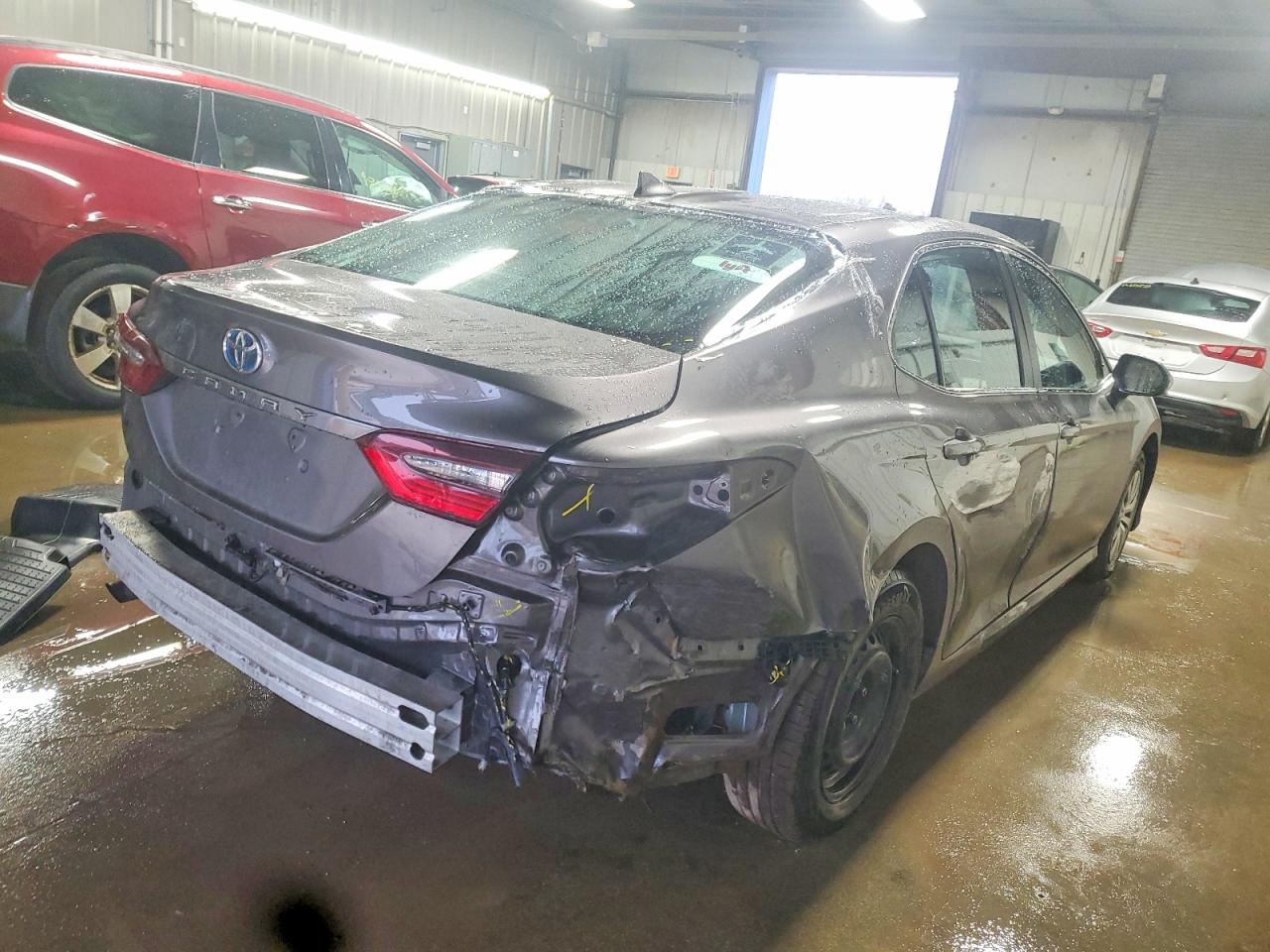 2023 TOYOTA CAMRY photo 3