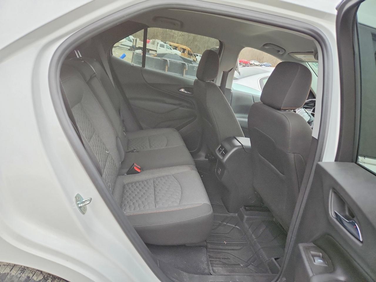 2021 CHEVROLET EQUINOX LT photo 11