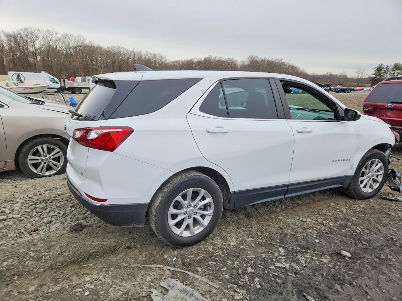 2021 CHEVROLET EQUINOX LT photo 3
