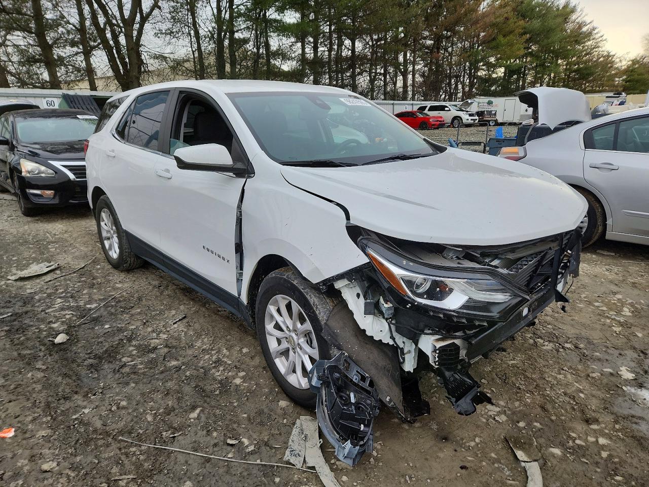 2021 CHEVROLET EQUINOX LT photo 4