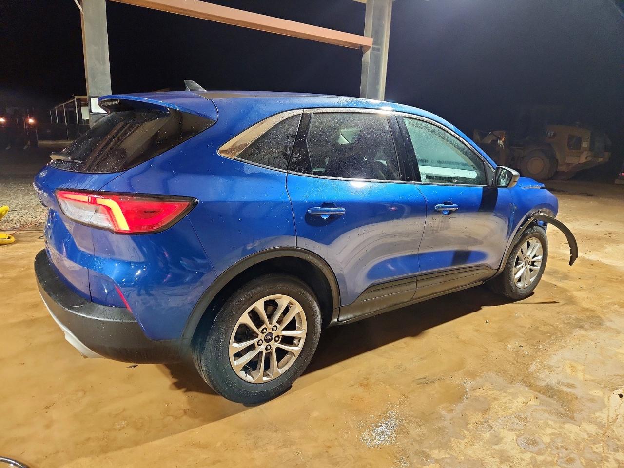 2022 FORD ESCAPE SE photo 3