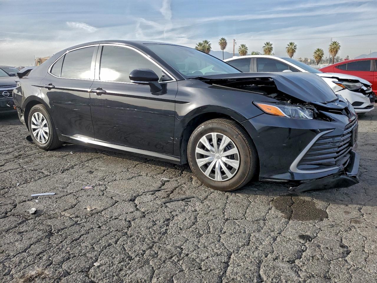 2024 TOYOTA CAMRY LE photo 4