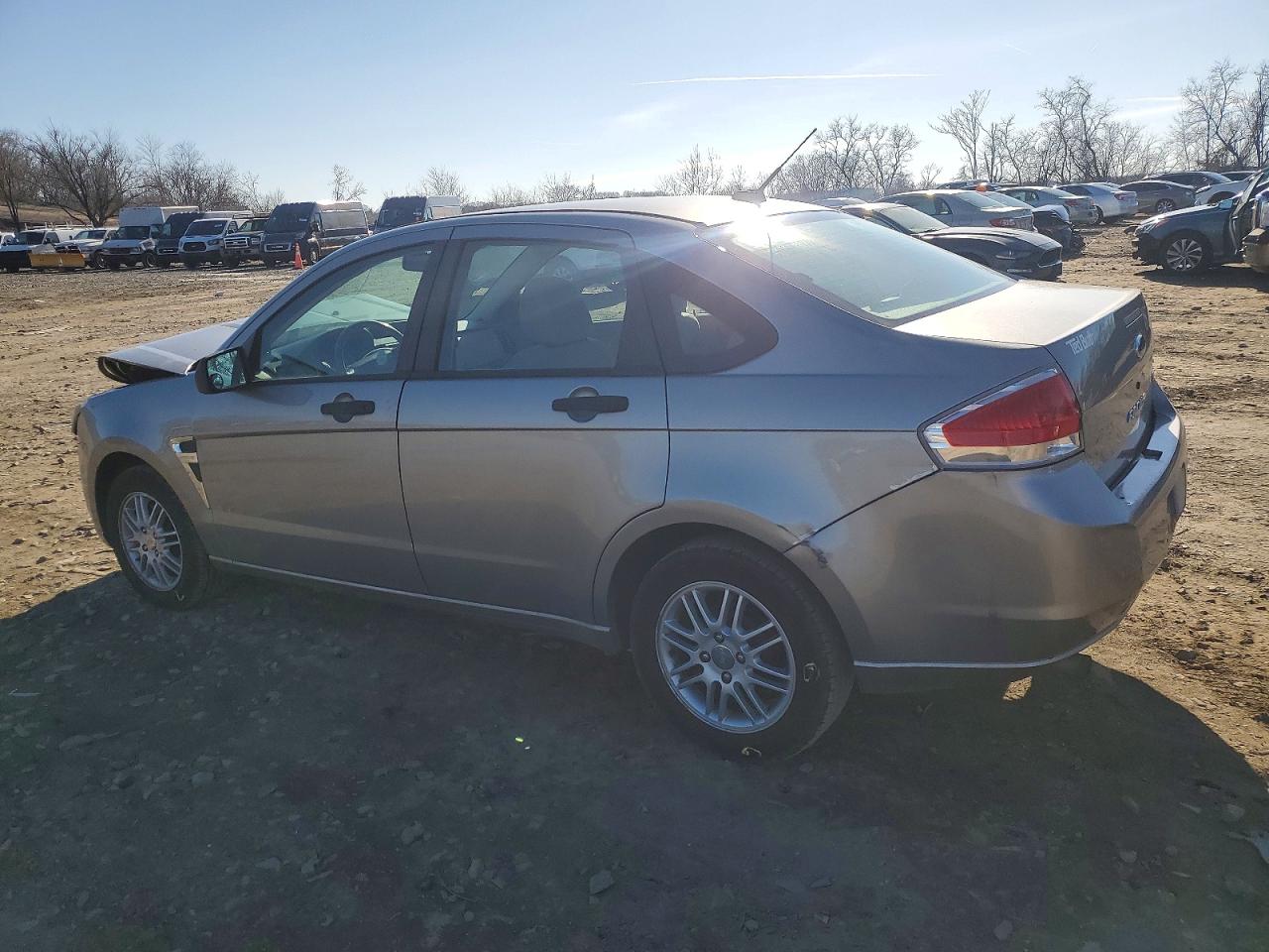 2008 FORD FOCUS SE photo 2