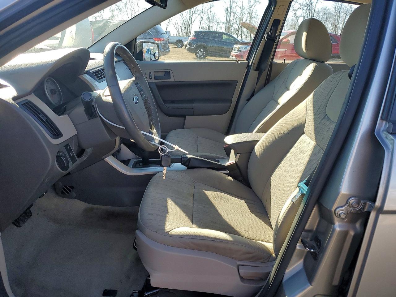 2008 FORD FOCUS SE photo 7