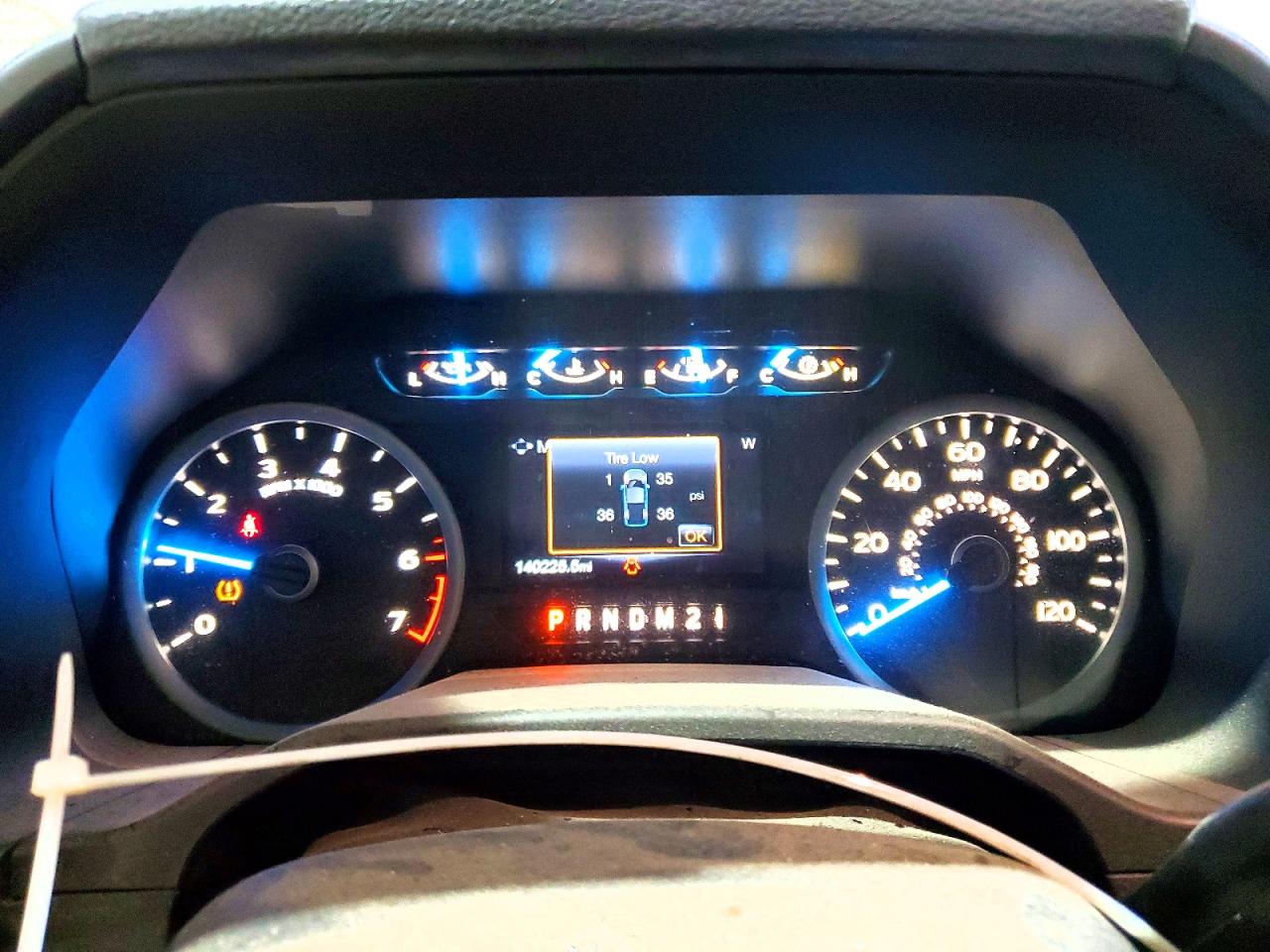 2017 FORD F150 SUPERCREW photo 9