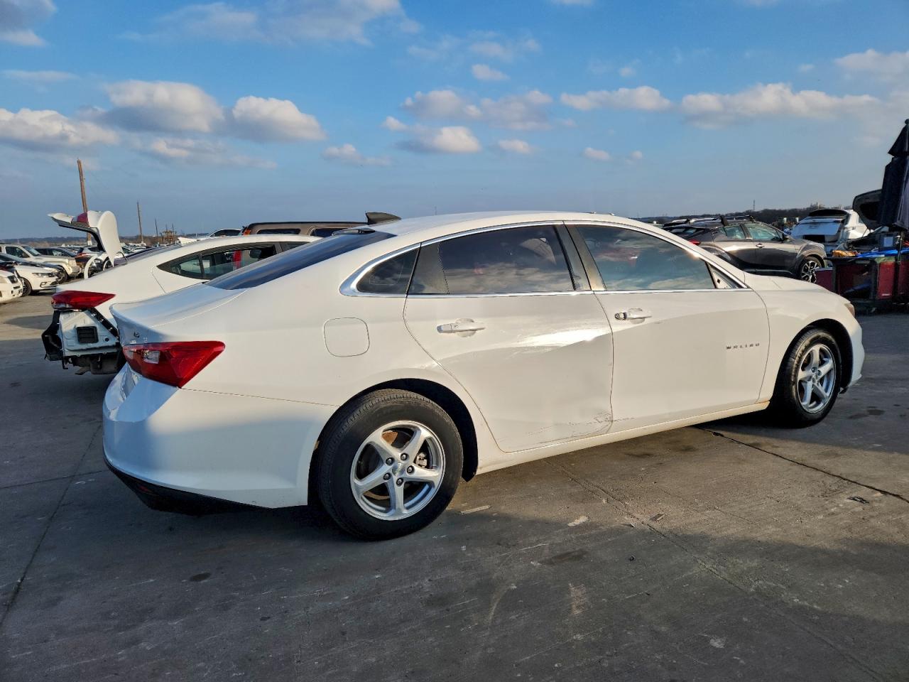 2016 CHEVROLET MALIBU LS photo 3