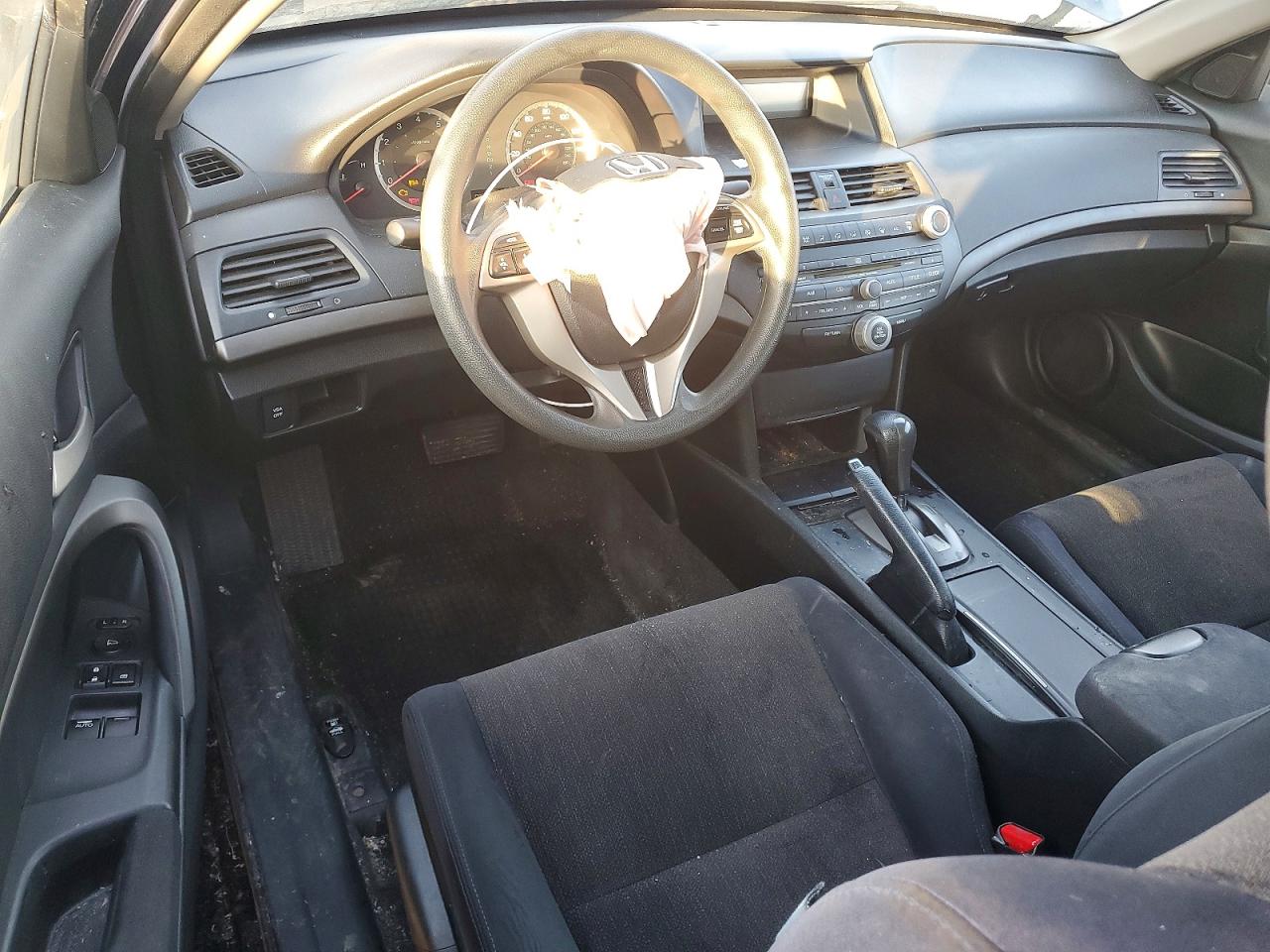 2009 HONDA ACCORD LX photo 8
