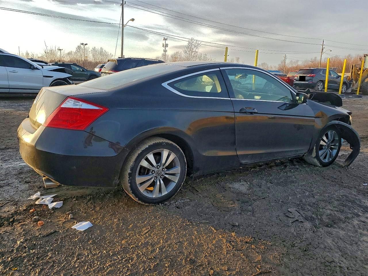 2009 HONDA ACCORD LX photo 3