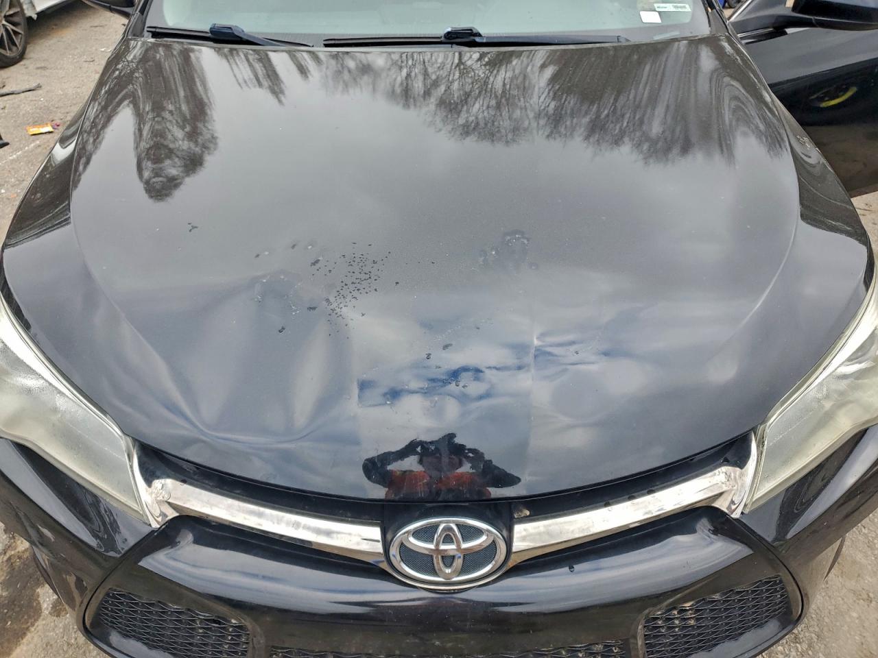 2016 TOYOTA CAMRY LE photo 11
