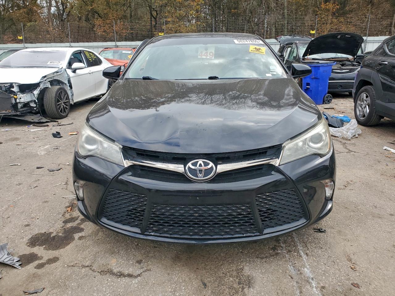 2016 TOYOTA CAMRY LE photo 5