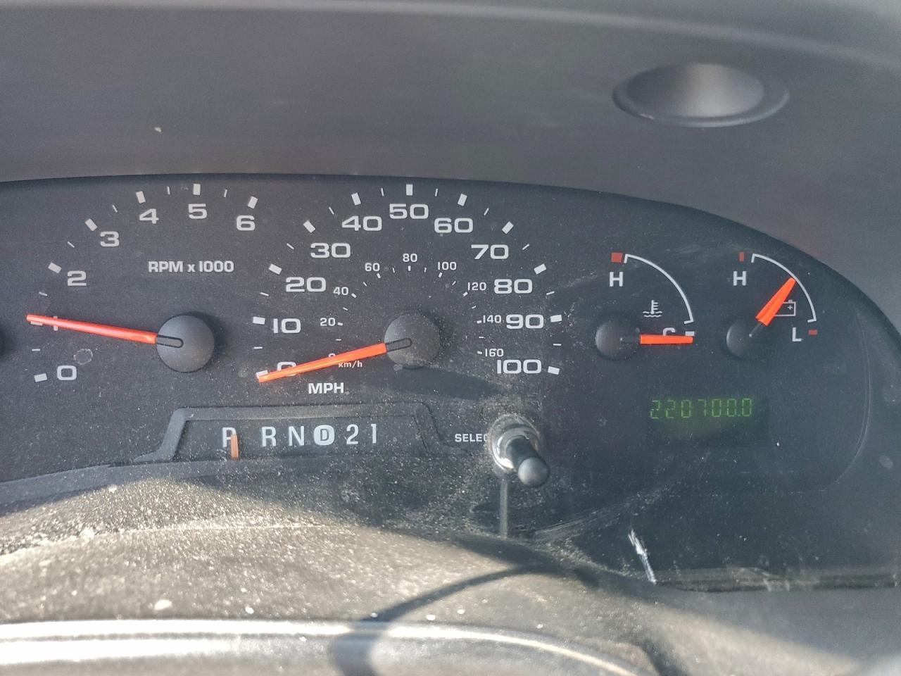 2005 FORD ECONOLINE E150 VAN photo 9