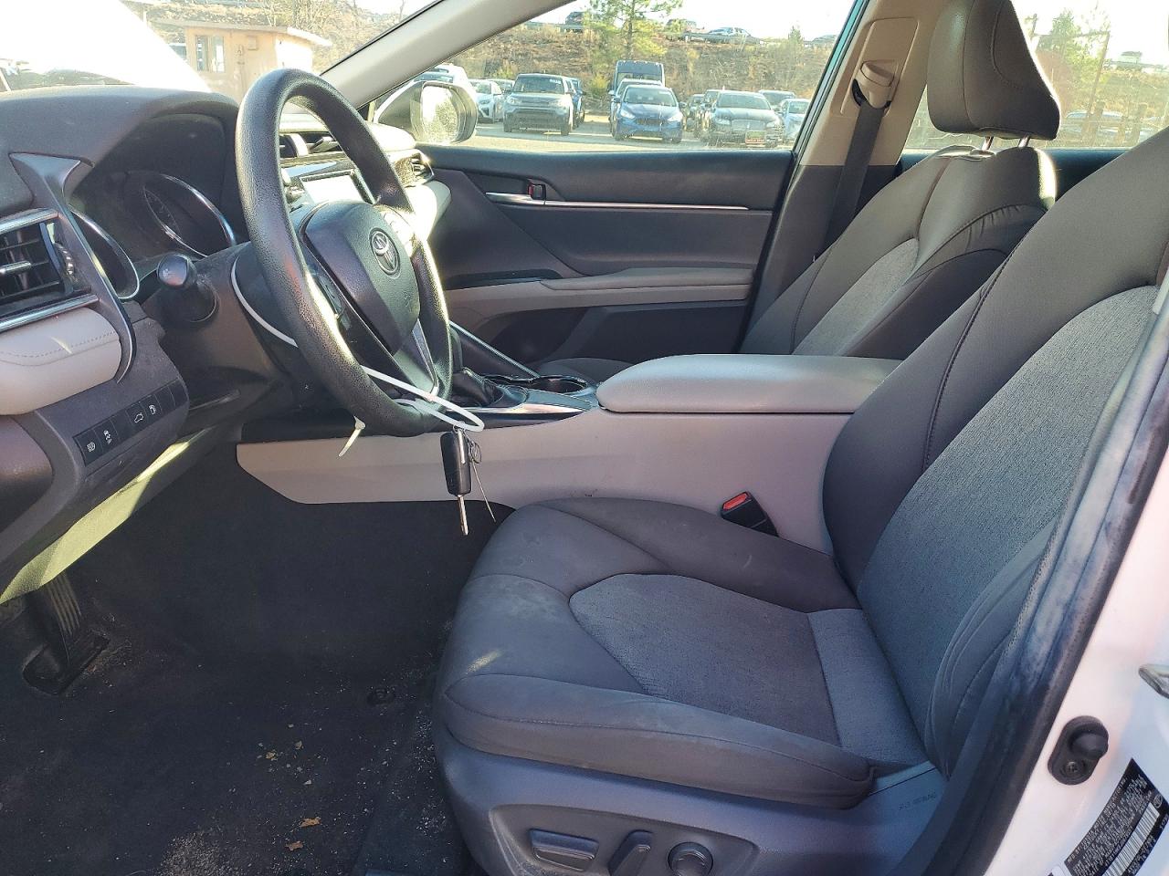 2018 TOYOTA CAMRY L photo 7