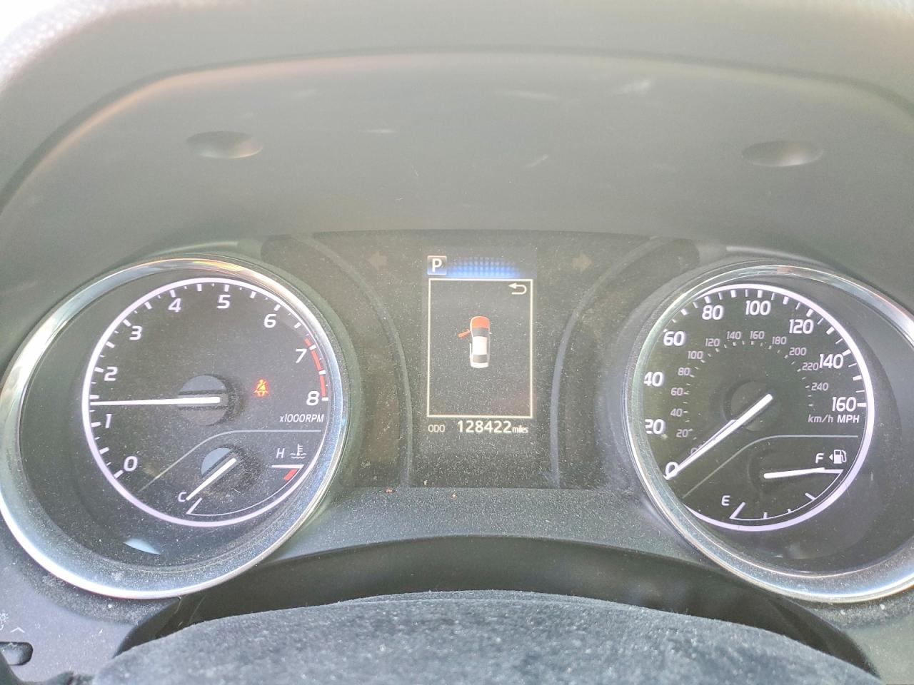 2018 TOYOTA CAMRY L photo 9