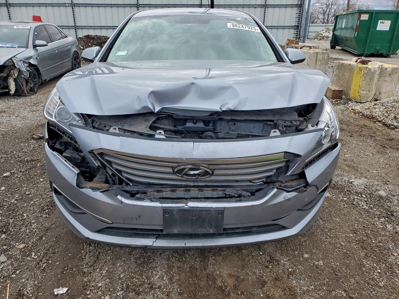 2017 HYUNDAI SONATA SE photo 5