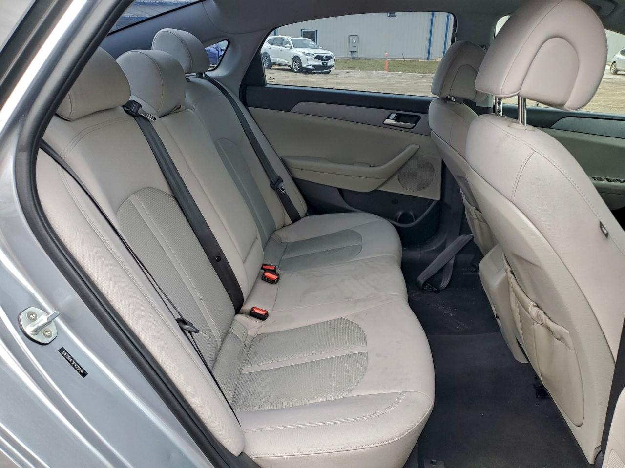 2017 HYUNDAI SONATA SE photo 10