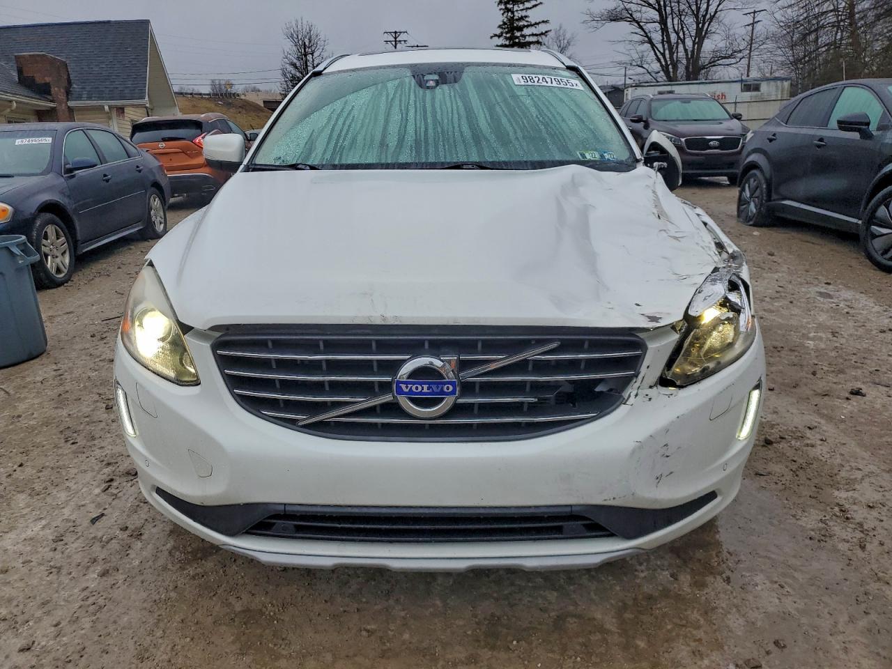 2017 VOLVO XC60 T5 INSCRIPTION photo 5